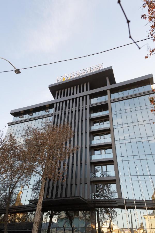 Mir Luxe Plaza Hotel Tasken Kültér fotó