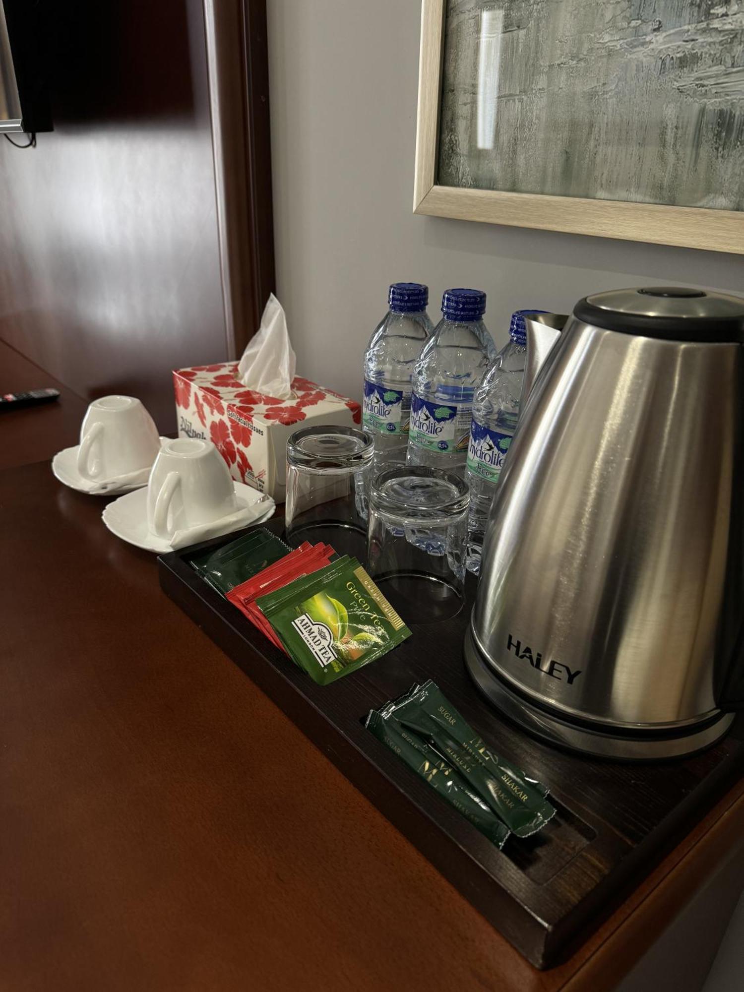 Mir Luxe Plaza Hotel Tasken Kültér fotó